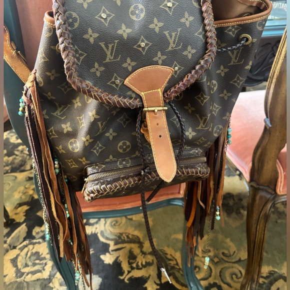Louis Vuitton Montsouris GM Boho - Picture 13 of 13